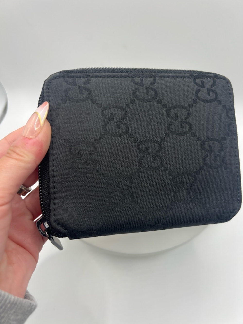 7049. Authentic Gucci Black GG Canvas Zip Around Bifold Wallet. - Picture 1 of 16